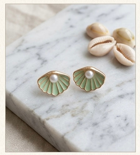 Elegant Sea Shell Pearl Stud Earrings