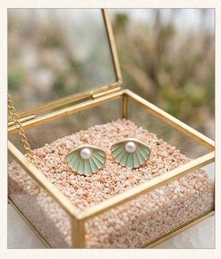 Elegant Sea Shell Pearl Stud Earrings