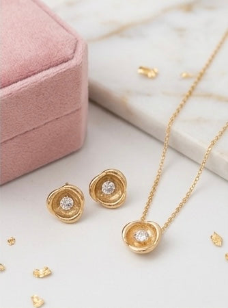 Elegant Floral Crystal Gold Stud Earrings